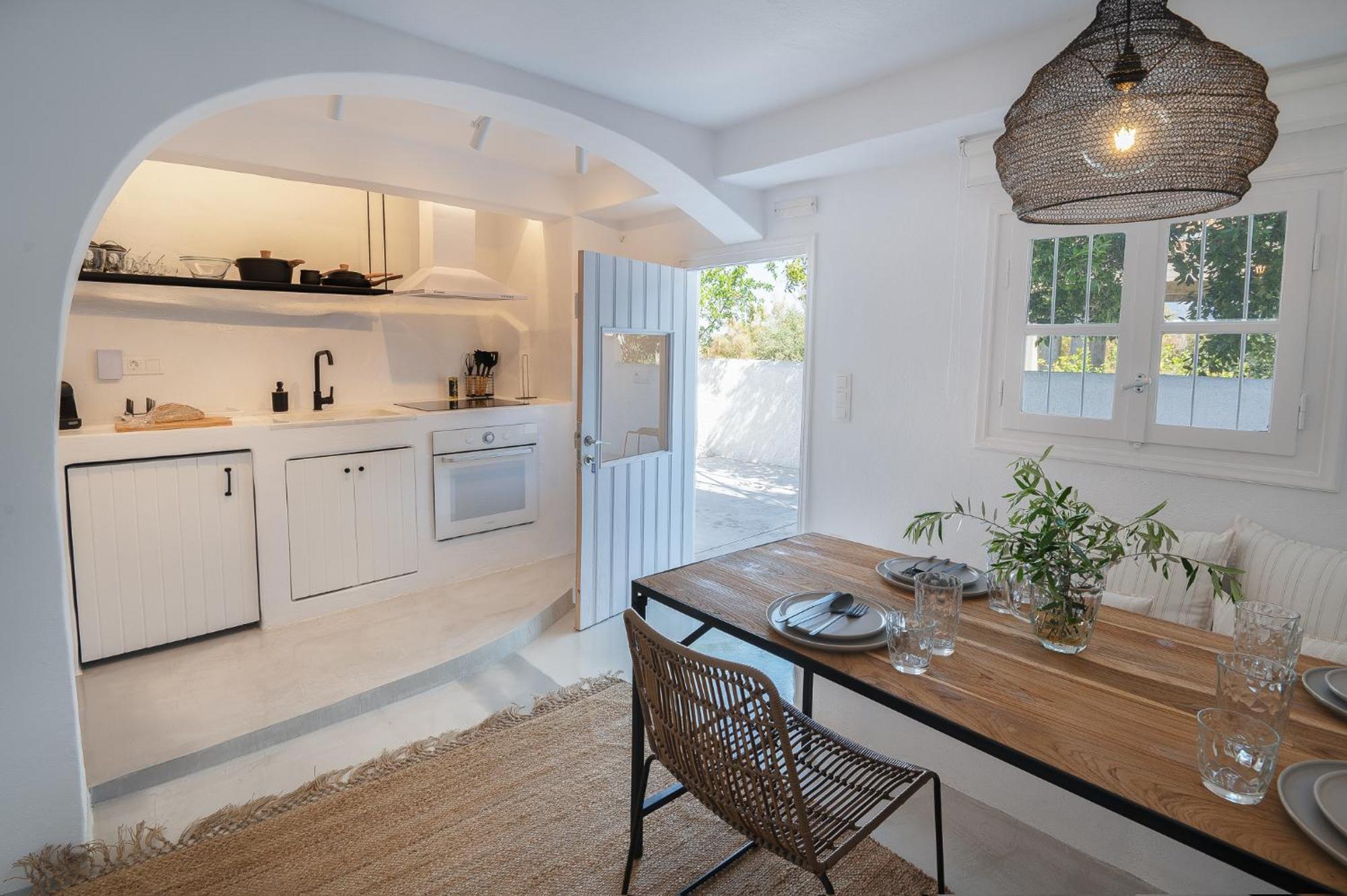Pouletis Family Apartments - Akroyali Seaview Getaways 칼라마타 외부 사진